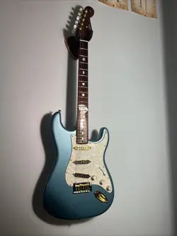 STRATOCASTER TEAL BODY