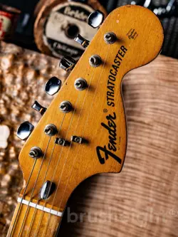 STRATOCASTER SUNBURST 3.4KG