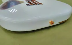 STRATOCASTER EXPERIMENT ELECTRIC