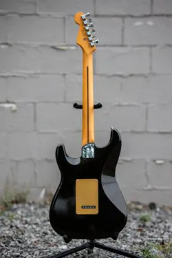 AMERICAN ULTRA STRATOCASTER