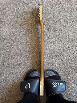 GUITAR NECK SERIAL