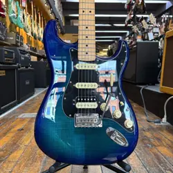 FENDER LIMITED EDITION PLAYER STRATOCASTER HSS PLUS TOP 2022 BLUE BURST W/BAG