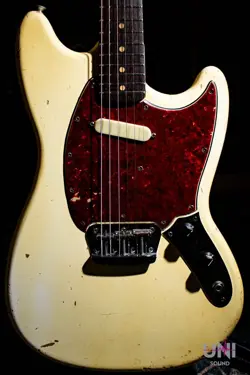 FENDER MUSICMASTER / 1964 USED ELECTRIC GUITAR