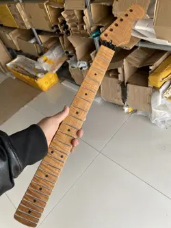 ELECTRIC GUITAR NECK ST 22 FRETS ROASTED MAPLE FENDER STRAT REPLAC