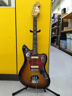 FENDER JAPAN JAGUAR ELECTRIC GUITAR SAFE DELIVERY FROM JAPAN