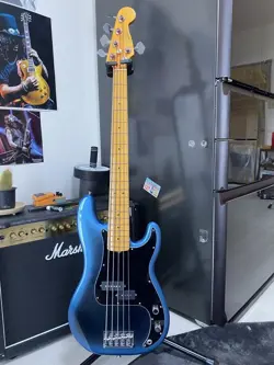 FENDER AMERICAN PROFESSIONAL II PBASS V SAFE PACKING!