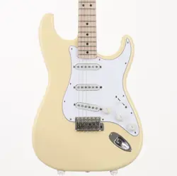 FENDER MADE IN JAPAN YNGWIE MALMSTEEN STRAT VINTAGE WHITE MADE IN 2021