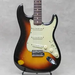 FENDER STRATOCASTER SUNBURST 1963