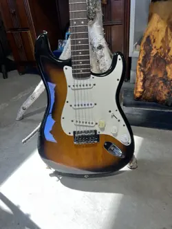 FENDER SQUIER AFFINITY SERIES STRATOCASTER 6-STRING ELECTRIC GUITAR REPAIRED