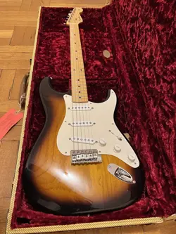 FENDER  AMERICAN VINTAGE '54 STRATOCASTER SUNBURST 2014
