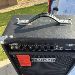 BASS AMPLIFIER RUMBLE