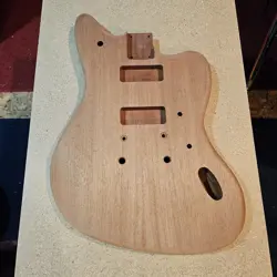 2010 FENDER MODERN