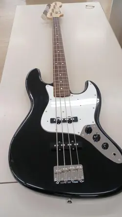 MODEL USED SCRATCHES