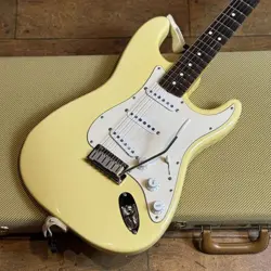 FENDER YNGWIE MALMSTEEN STRATOCASTER VINTAGE WHITE 1990 TRACKING NUMBER