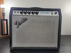VINTAGE FENDER VIBRO CHAMP