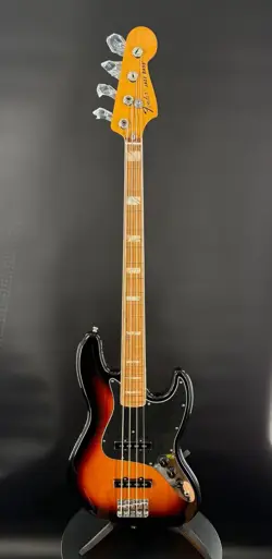 FENDER VINTERA 70S JAZZ BASS MINT