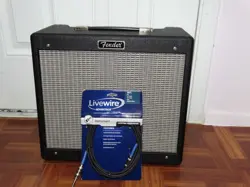 FENDER BLUES JUNIOR PR-295 TUBE GUITAR AMP - TESTED & WORKING -