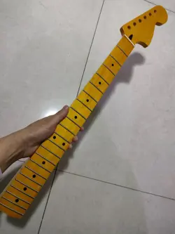 LARGE HEADSTOCK ELECTRIC GUITAR NECK 22 FRETS MAPLE HANDLE FENDER STRAT GLOSS