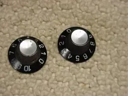 VINTAGE 1970S USA FENDER MUSIC MAN GUITAR AMPLIFIER AMP KNOBS