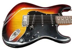 [FENDER JAPAN] ST72-55 3TS STRATOCASTER 3 TONE SUNBURST MADE IN JAPAN 1985-1986