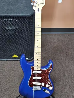 FENDER STRATOCASTER 6 STRING ELECTRIC GUITAR (IN STORE PICKUP) (ML1075256)