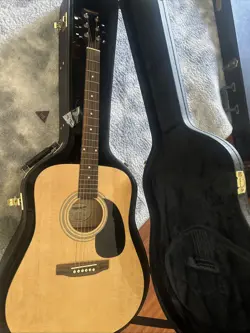 STARCASTER FENDER ACOUSTIC GUITAR