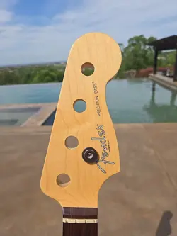 2008 FENDER AMERICAN STANDARD PRECISION BASS ROSEWOOD NECK