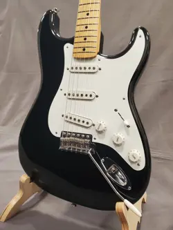 FENDER MADE IN JAPAN TRADITIONAL 50S STRATOCASTER ELECTRIC GUITAR F/S FROM JAPAN