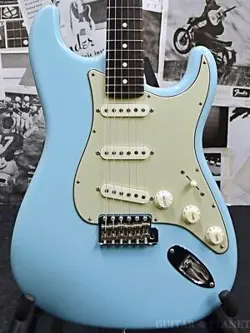 FENDER CUSTOM SHOP GUITAR PLANET EXCLUSIVE 1960S STRATOCASTER N.O.S.