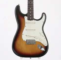 62 STRATOCASTER V117095
