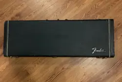 MID 1970'S FENDER STRATOCASTER / TELECASTER BLACK TOLEX CASE