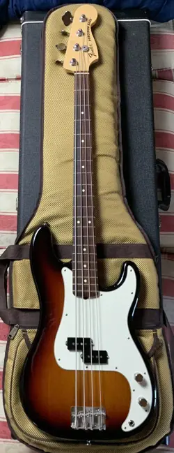 2011 FENDER USA 60TH ANNIVERSARY 3 TONE SUNBURST PRECISION P BASS