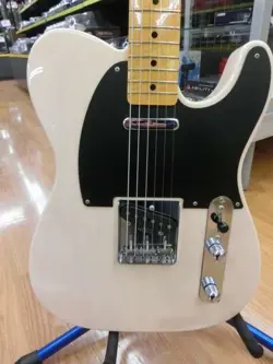 FENDER TRADITIONAL 1950S TELECASTER WHITE 2017 ELECTRIC GUITAR USED JAPAN W/SC