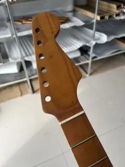 FRETS DIY ELECTRIC