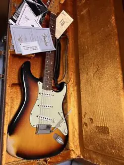 60 RELIC STRATOCASTER