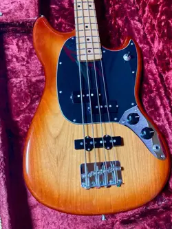 FENDER PLAYER MUSTANG PJ BASS GUITAR - GOOD CONDITION - SOFT CASE INCLUDED