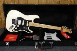 FENDER PLAYER STRATOCASTER FLOYD ROSE POLAR WHITE - MINT!