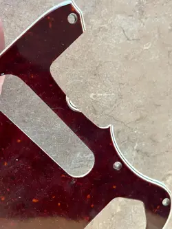GUITAR PICKGUARD TORTOISE