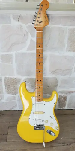 YELLOW. WITH FENDER