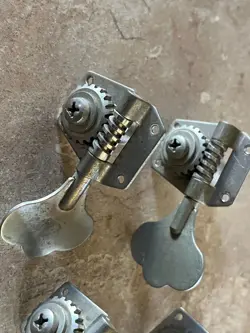 FENDER MUSICMASTER MUSTANG