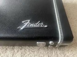 PRO SERIES STRATOCASTER