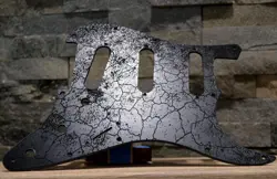 BLACK CRACKLE TEXTURED PICKGUARD - FENDER STRATOCASTER - USA - SSS, HSS, HXH