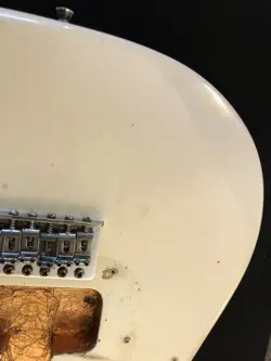 RELIC STRATOCASTER FENDER