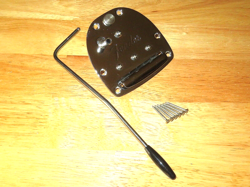 FENDER 2024 USA CHROME AMERICAN PROFESSIONAL II JAZZMASTER LEFT HAND VIBRATO