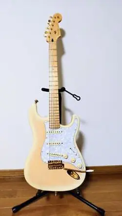 KOTZEN STRATOCASTER S/N