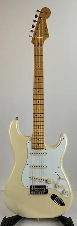FENDER L.