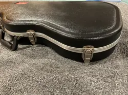 RED LABEL STRATOCASTER