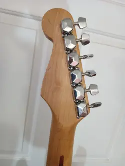 KOREA 1992 FENDER