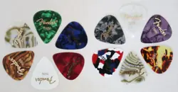 DOZEN (12) - FENDER 351 THIN  GUITAR PICKS - FREE SHIPPING