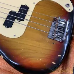 FENDER 1977 PRECISION BASS ELECTRIC